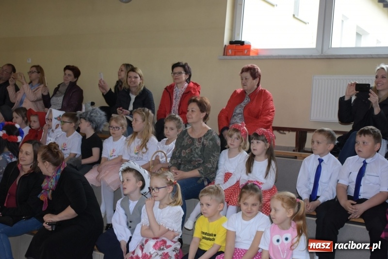 Zdjęcie w galerii na portalu naszraciborz.pl: Europrzedszkolaki w Zabełkowie [FOTO] wiadomości z regionu