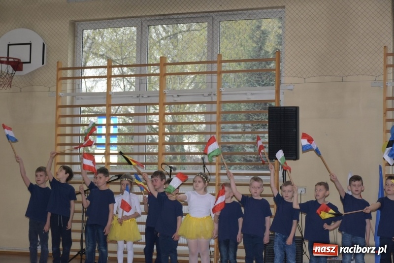 Zdjęcie w galerii na portalu naszraciborz.pl: Europrzedszkolaki w Zabełkowie [FOTO] wiadomości z regionu