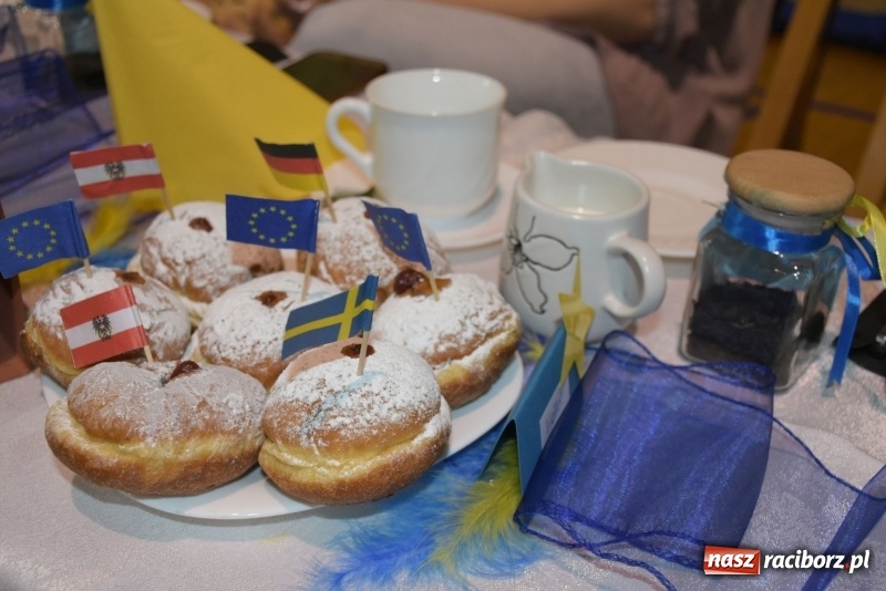 Zdjęcie w galerii na portalu naszraciborz.pl: Europrzedszkolaki w Zabełkowie [FOTO] wiadomości z regionu