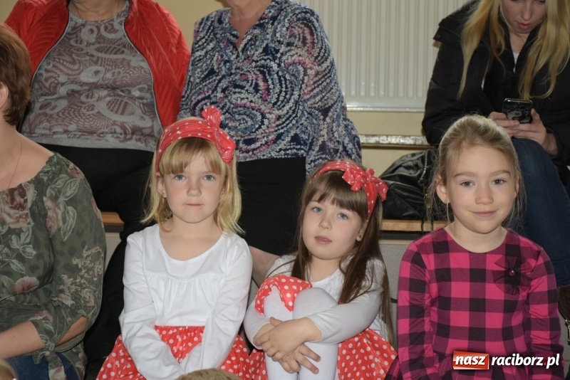 Zdjęcie w galerii na portalu naszraciborz.pl: Europrzedszkolaki w Zabełkowie [FOTO] wiadomości z regionu