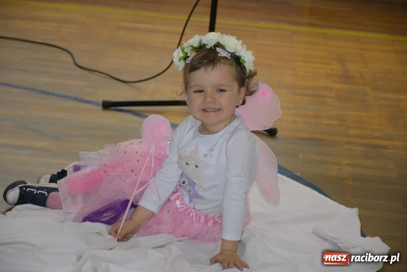 Zdjęcie w galerii na portalu naszraciborz.pl: Europrzedszkolaki w Zabełkowie [FOTO] wiadomości z regionu