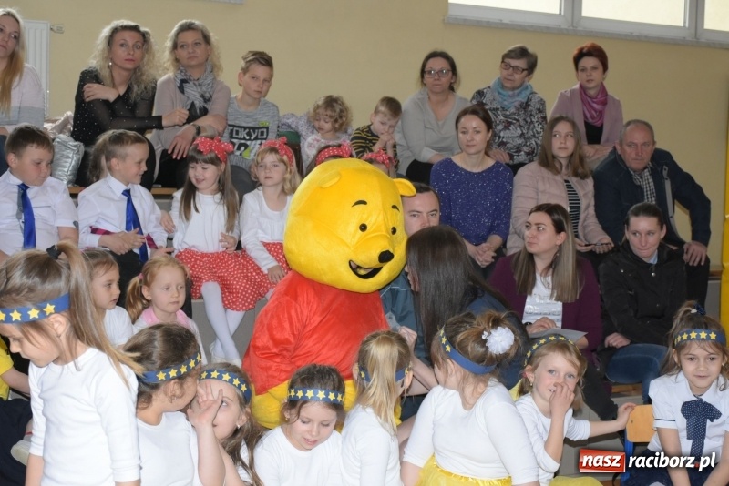 Zdjęcie w galerii na portalu naszraciborz.pl: Europrzedszkolaki w Zabełkowie [FOTO] wiadomości z regionu