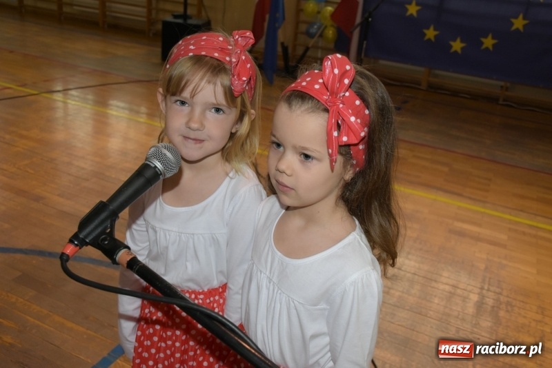 Zdjęcie w galerii na portalu naszraciborz.pl: Europrzedszkolaki w Zabełkowie [FOTO] wiadomości z regionu