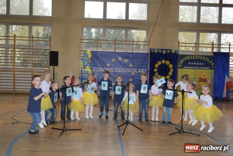 Zdjęcie w galerii na portalu naszraciborz.pl: Europrzedszkolaki w Zabełkowie [FOTO] wiadomości z regionu