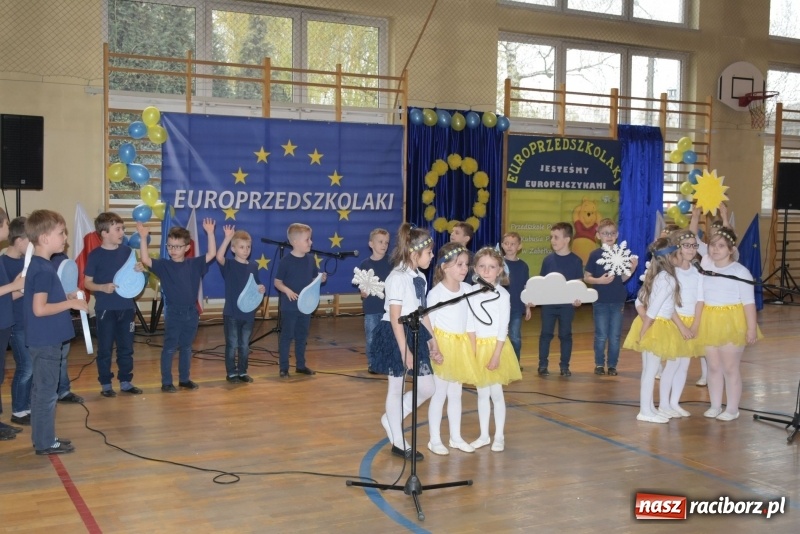 Zdjęcie w galerii na portalu naszraciborz.pl: Europrzedszkolaki w Zabełkowie [FOTO] wiadomości z regionu