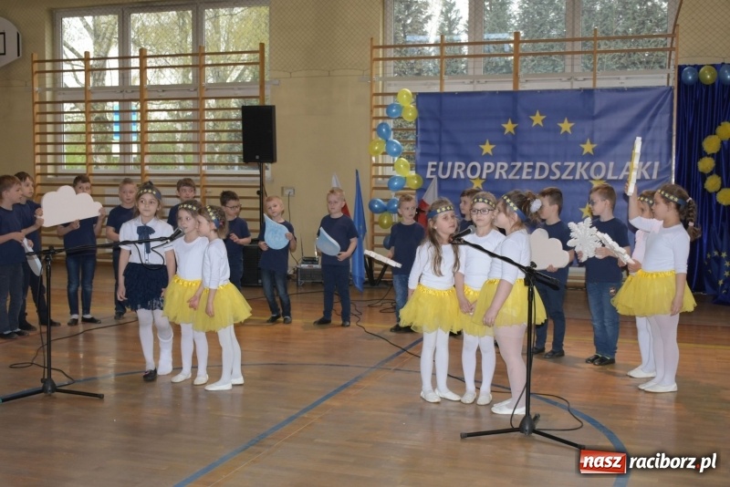 Zdjęcie w galerii na portalu naszraciborz.pl: Europrzedszkolaki w Zabełkowie [FOTO] wiadomości z regionu