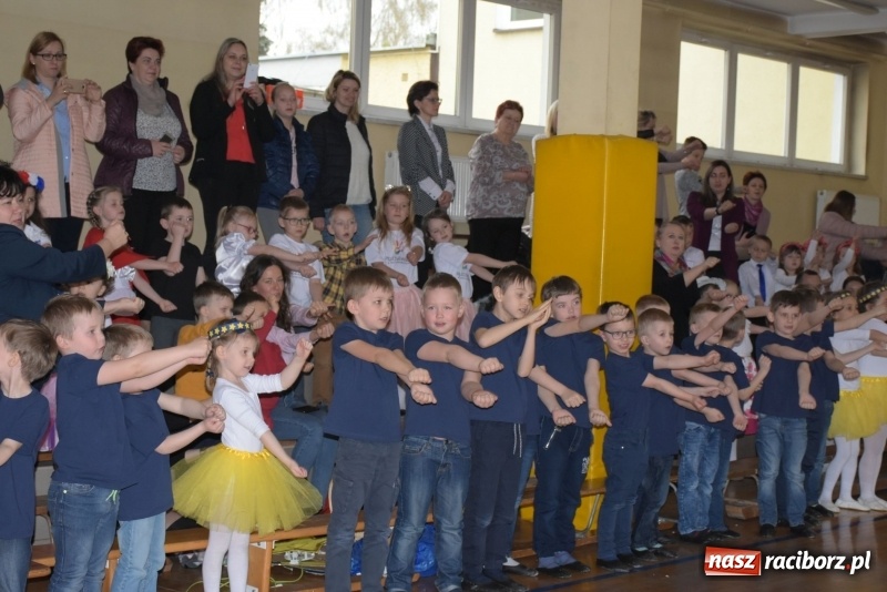 Zdjęcie w galerii na portalu naszraciborz.pl: Europrzedszkolaki w Zabełkowie [FOTO] wiadomości z regionu