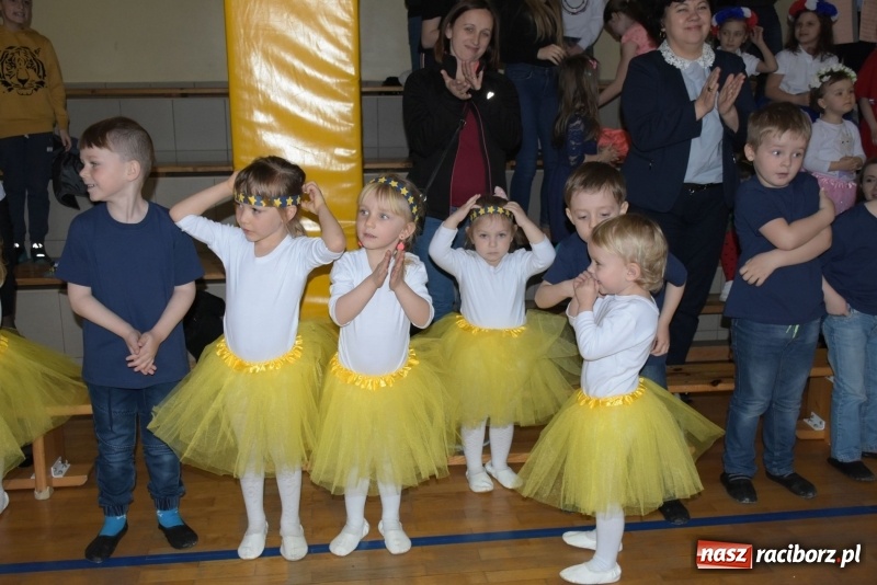Zdjęcie w galerii na portalu naszraciborz.pl: Europrzedszkolaki w Zabełkowie [FOTO] wiadomości z regionu
