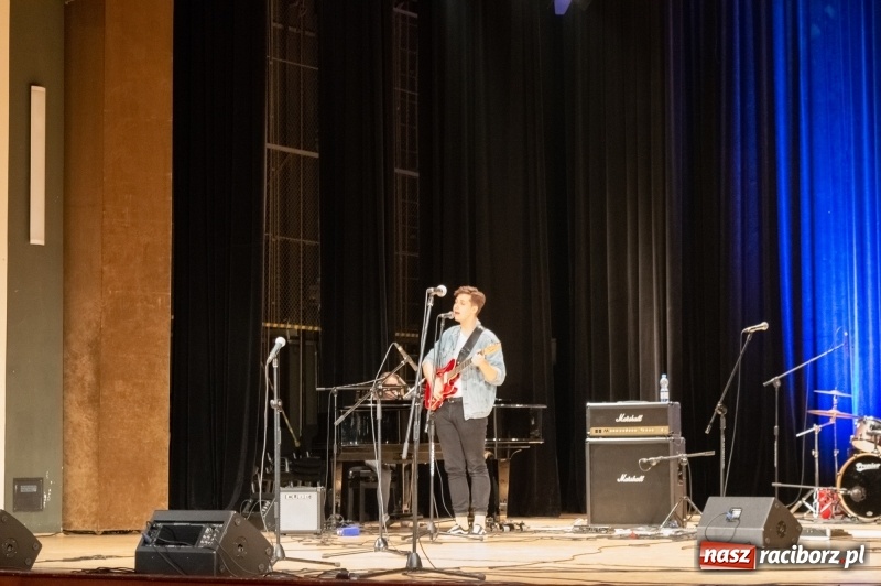 Zdjęcie w galerii na portalu naszraciborz.pl: Eliminacje do Raciborskiej Giełdy Talentów w Raciborskim Centrum Kultury wiadomości z regionu