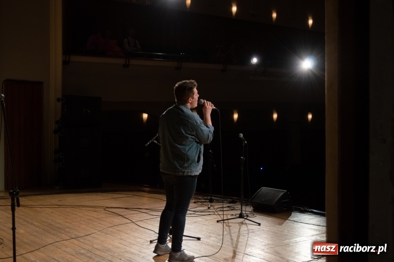 Zdjęcie w galerii na portalu naszraciborz.pl: Eliminacje do Raciborskiej Giełdy Talentów w Raciborskim Centrum Kultury wiadomości z regionu