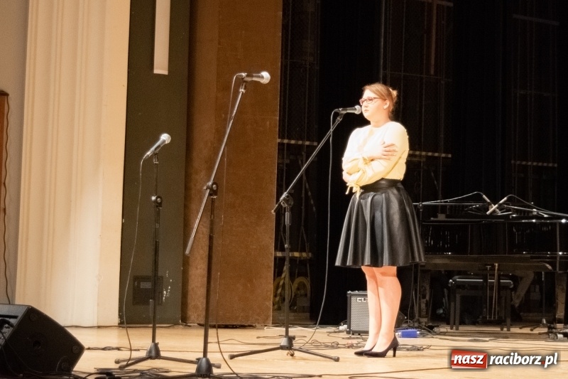 Zdjęcie w galerii na portalu naszraciborz.pl: Eliminacje do Raciborskiej Giełdy Talentów w Raciborskim Centrum Kultury wiadomości z regionu