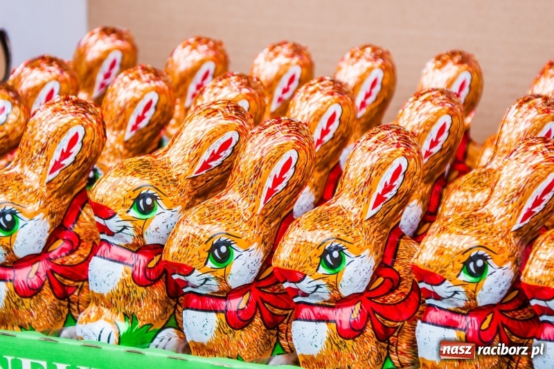Zdjęcie w galerii na portalu naszraciborz.pl: Na Rynku rozpoczął się raciborski Jarmark Wielkanocny. Potrwa do niedzieli wiadomości z regionu