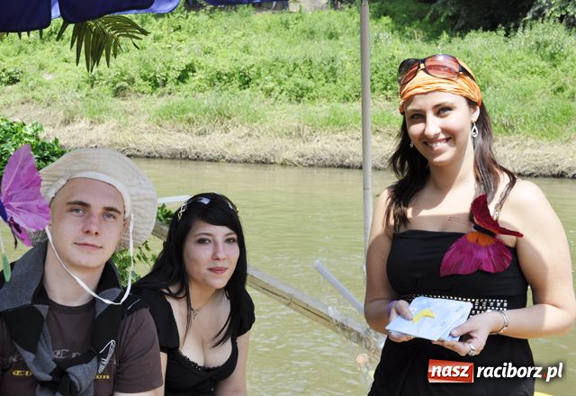 Zdjęcie w galerii na portalu naszraciborz.pl: Pływadło na PROTEST wiadomości z regionu