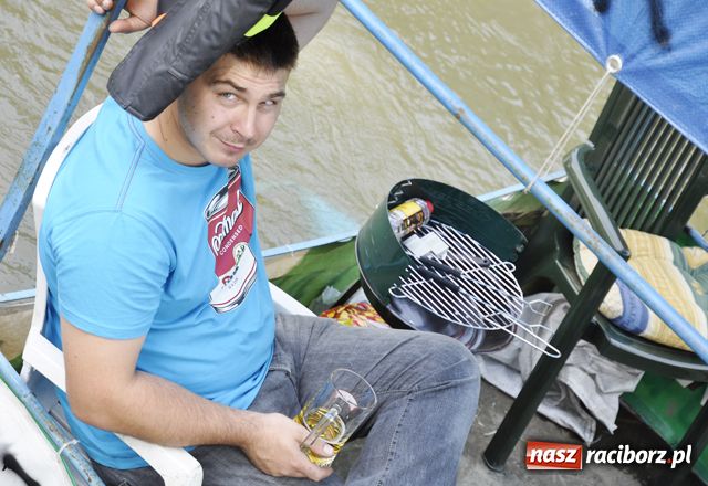 Zdjęcie w galerii na portalu naszraciborz.pl: Pływadło na PROTEST wiadomości z regionu