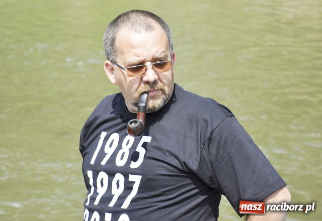 Zdjęcie w galerii na portalu naszraciborz.pl: Pływadło na PROTEST wiadomości z regionu