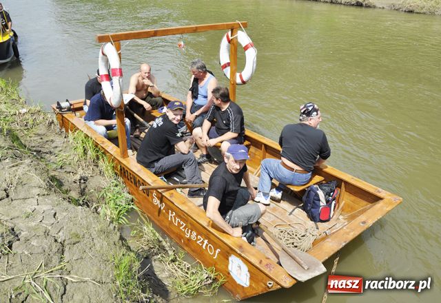 Zdjęcie w galerii na portalu naszraciborz.pl: Pływadło na PROTEST wiadomości z regionu
