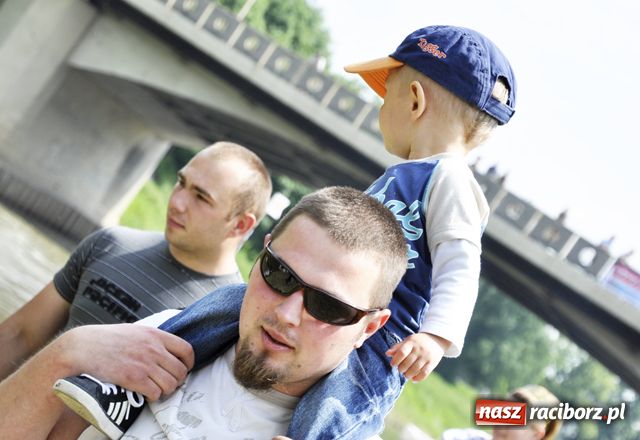 Zdjęcie w galerii na portalu naszraciborz.pl: Pływadło na PROTEST wiadomości z regionu