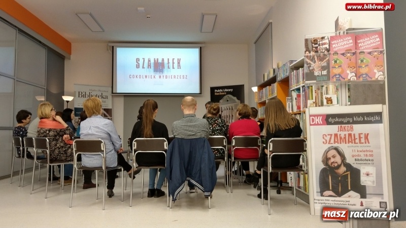 Zdjęcie w galerii na portalu naszraciborz.pl: Scenarzysta gry Wiedźmin gościł w raciborskiej bibliotece wiadomości z regionu