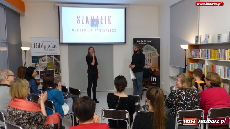 Zdjęcie w galerii na portalu naszraciborz.pl: Scenarzysta gry Wiedźmin gościł w raciborskiej bibliotece wiadomości z regionu