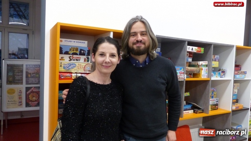 Zdjęcie w galerii na portalu naszraciborz.pl: Scenarzysta gry Wiedźmin gościł w raciborskiej bibliotece wiadomości z regionu