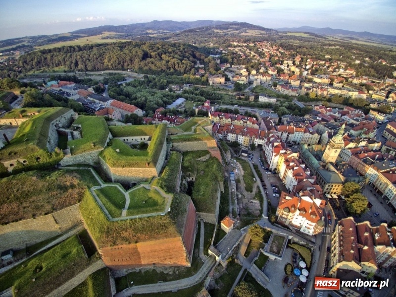 Zdjęcie w galerii na portalu naszraciborz.pl: Wystartowały zapisy na obóz ART CAMP „ZIELONE WZGÓRZE” wiadomości z regionu