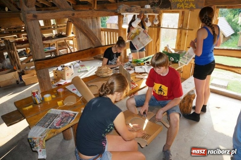 Zdjęcie w galerii na portalu naszraciborz.pl: Wystartowały zapisy na obóz ART CAMP „ZIELONE WZGÓRZE” wiadomości z regionu