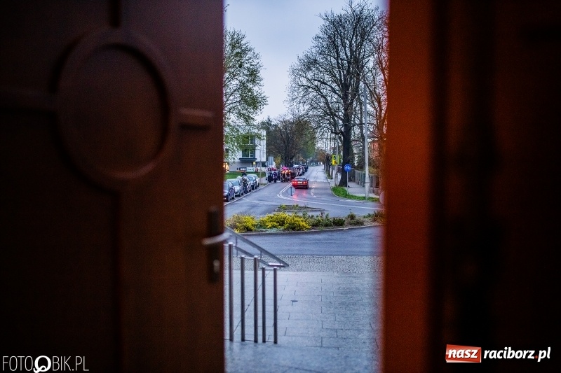 Zdjęcie w galerii na portalu naszraciborz.pl: Droga krzyżowa ulicami Raciborza wiadomości z regionu