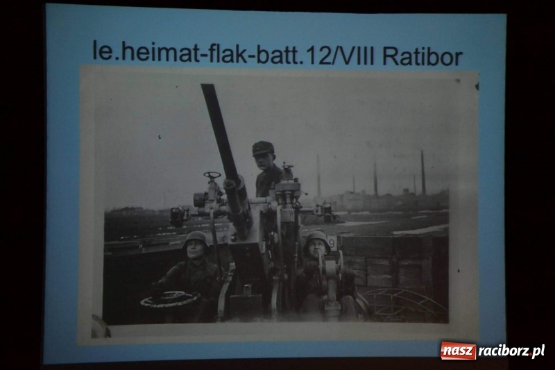 Zdjęcie w galerii na portalu naszraciborz.pl: Prelekcja Tomasza Zamysłowskiego na Zamku Piastowskim  wiadomości z regionu