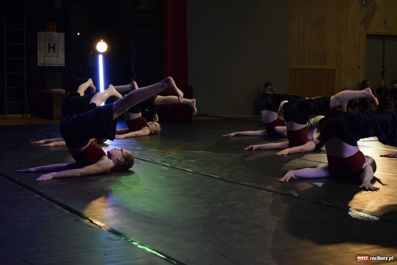 Zdjęcie w galerii na portalu naszraciborz.pl: Małe formy taneczne królowały w Kuźni Raciborskiej  wiadomości z regionu