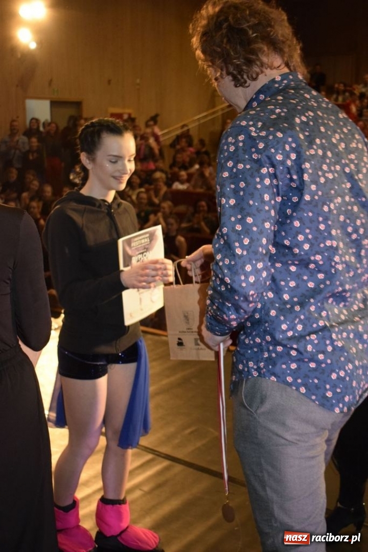 Zdjęcie w galerii na portalu naszraciborz.pl: Małe formy taneczne królowały w Kuźni Raciborskiej  wiadomości z regionu