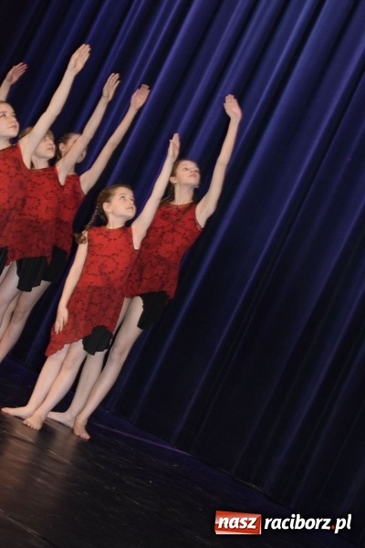 Zdjęcie w galerii na portalu naszraciborz.pl: Małe formy taneczne królowały w Kuźni Raciborskiej  wiadomości z regionu