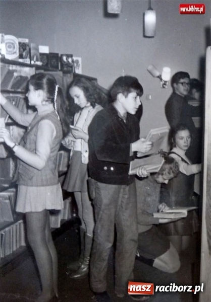 Zdjęcie w galerii na portalu naszraciborz.pl: Magiczne lata 60. i 70. w Raciborzu. Rozpoznacie się na zdjęciach?  wiadomości z regionu