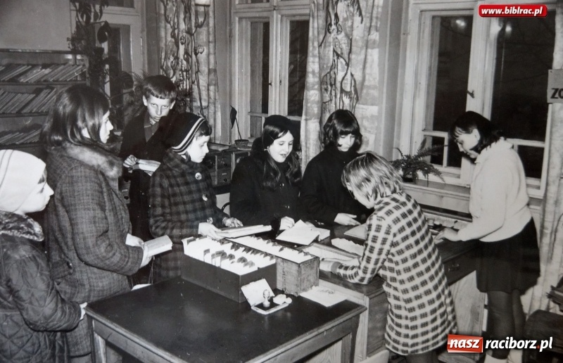 Zdjęcie w galerii na portalu naszraciborz.pl: Magiczne lata 60. i 70. w Raciborzu. Rozpoznacie się na zdjęciach?  wiadomości z regionu