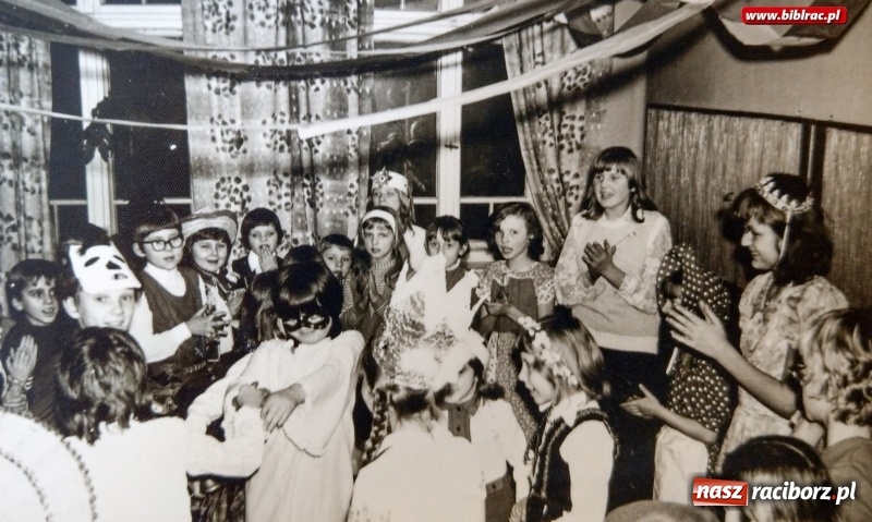 Zdjęcie w galerii na portalu naszraciborz.pl: Magiczne lata 60. i 70. w Raciborzu. Rozpoznacie się na zdjęciach?  wiadomości z regionu