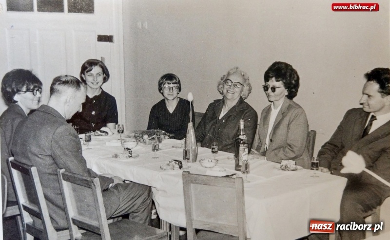 Zdjęcie w galerii na portalu naszraciborz.pl: Magiczne lata 60. i 70. w Raciborzu. Rozpoznacie się na zdjęciach?  wiadomości z regionu