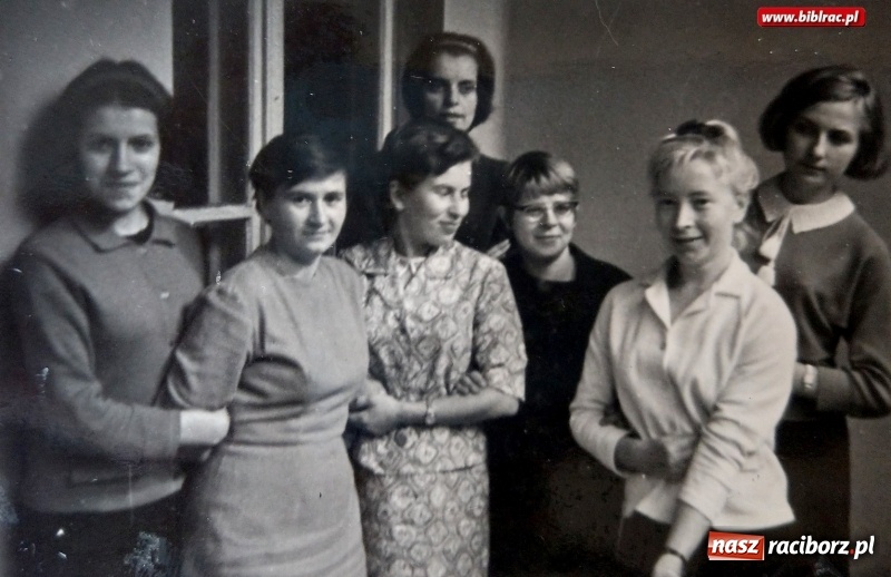 Zdjęcie w galerii na portalu naszraciborz.pl: Magiczne lata 60. i 70. w Raciborzu. Rozpoznacie się na zdjęciach?  wiadomości z regionu