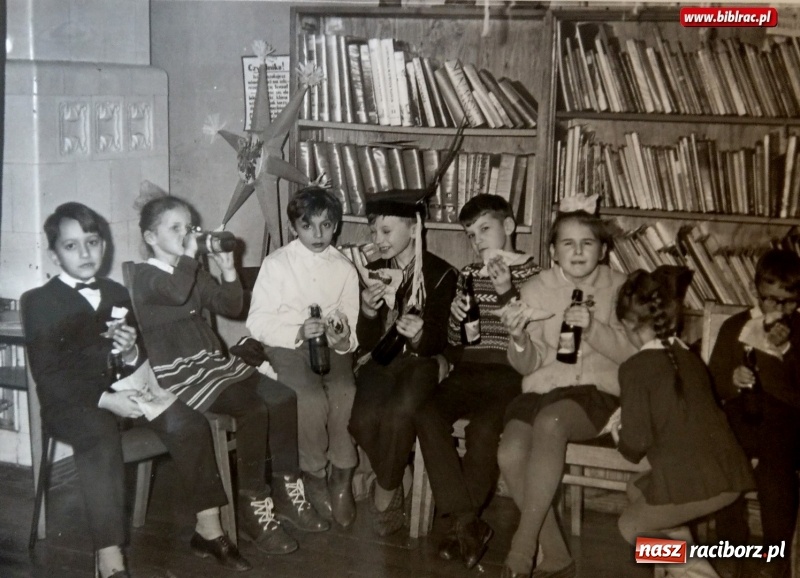 Zdjęcie w galerii na portalu naszraciborz.pl: Magiczne lata 60. i 70. w Raciborzu. Rozpoznacie się na zdjęciach?  wiadomości z regionu