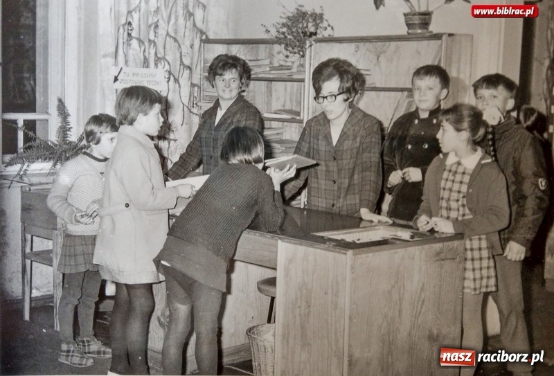 Zdjęcie w galerii na portalu naszraciborz.pl: Magiczne lata 60. i 70. w Raciborzu. Rozpoznacie się na zdjęciach?  wiadomości z regionu