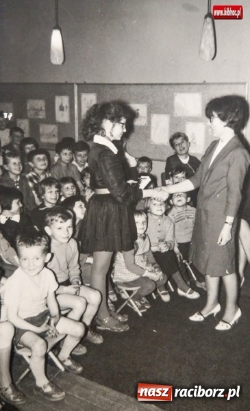 Zdjęcie w galerii na portalu naszraciborz.pl: Magiczne lata 60. i 70. w Raciborzu. Rozpoznacie się na zdjęciach?  wiadomości z regionu