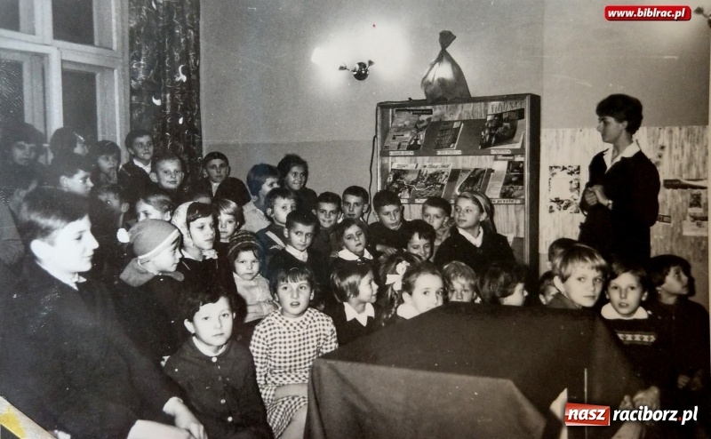 Zdjęcie w galerii na portalu naszraciborz.pl: Magiczne lata 60. i 70. w Raciborzu. Rozpoznacie się na zdjęciach?  wiadomości z regionu
