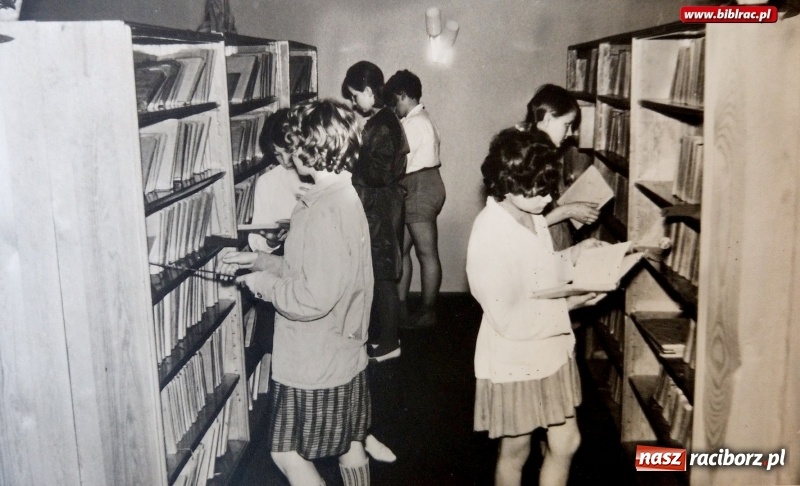 Zdjęcie w galerii na portalu naszraciborz.pl: Magiczne lata 60. i 70. w Raciborzu. Rozpoznacie się na zdjęciach?  wiadomości z regionu