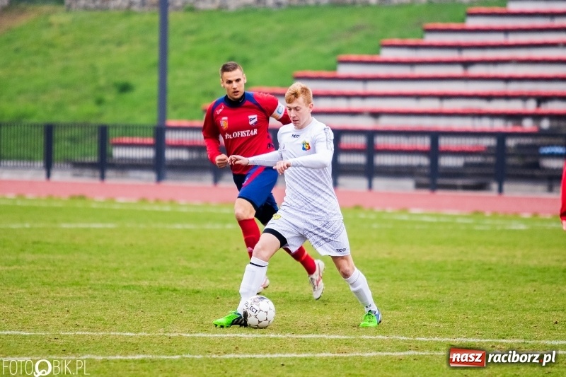 Zdjęcie w galerii na portalu naszraciborz.pl: Raciborska Unia wreszcie zwycięska wiadomości z regionu