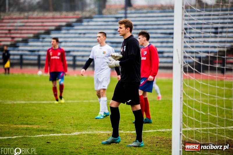 Zdjęcie w galerii na portalu naszraciborz.pl: Raciborska Unia wreszcie zwycięska wiadomości z regionu