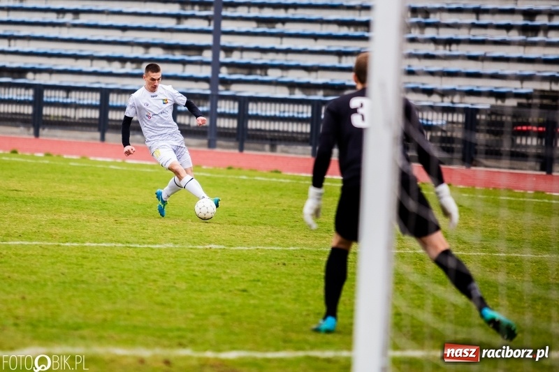 Zdjęcie w galerii na portalu naszraciborz.pl: Raciborska Unia wreszcie zwycięska wiadomości z regionu