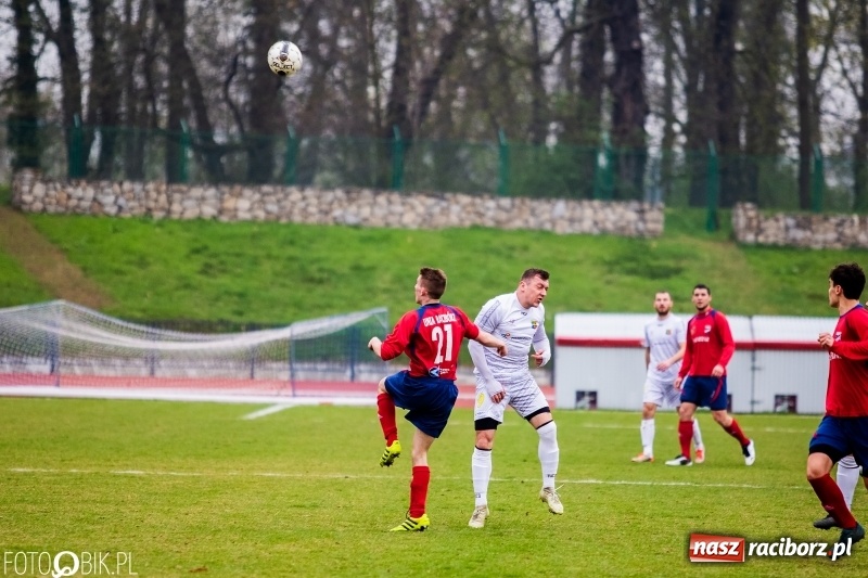 Zdjęcie w galerii na portalu naszraciborz.pl: Raciborska Unia wreszcie zwycięska wiadomości z regionu