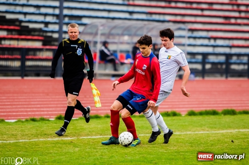 Zdjęcie w galerii na portalu naszraciborz.pl: Raciborska Unia wreszcie zwycięska wiadomości z regionu
