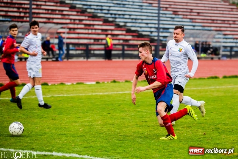 Zdjęcie w galerii na portalu naszraciborz.pl: Raciborska Unia wreszcie zwycięska wiadomości z regionu