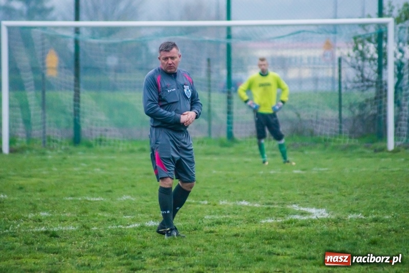 Zdjęcie w galerii na portalu naszraciborz.pl: C klasa: Nieudana inauguracja Wichru Płonia wiadomości z regionu