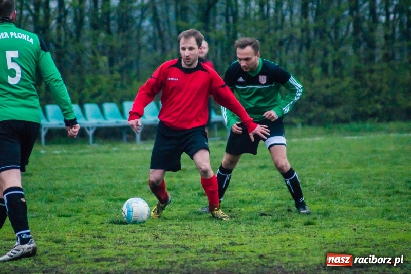 Zdjęcie w galerii na portalu naszraciborz.pl: C klasa: Nieudana inauguracja Wichru Płonia wiadomości z regionu