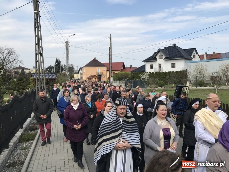 Zdjęcie w galerii na portalu naszraciborz.pl: Misterium Męki Pańskiej w Krzyżanowicach [FOTO i WIDEO]  wiadomości z regionu